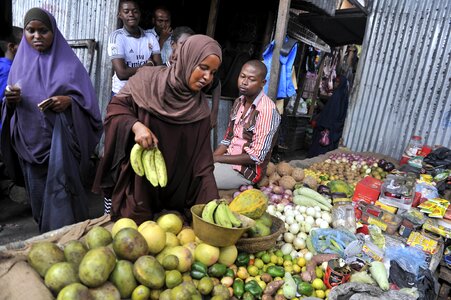 Market saleswoman fruits photo