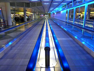 Moving sidewalk rolling pavement means of rail transport photo