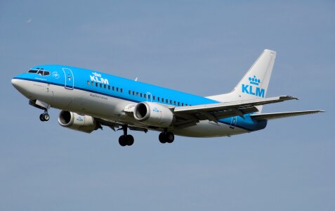 KLM Boeing 737-306 aircraft landing at London