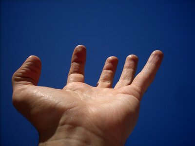 Sky fingers hands