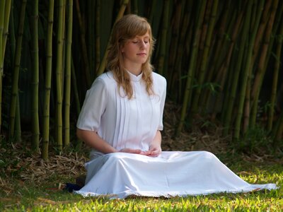 Meditate wat phra dhammakaya