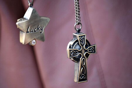 Cross luck necklace photo