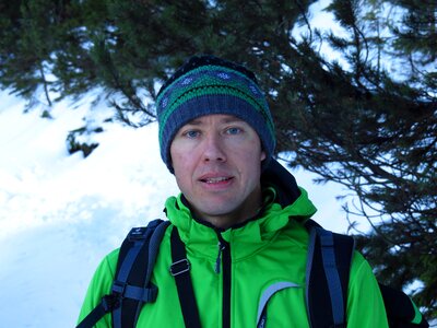 Hike posing jacket
