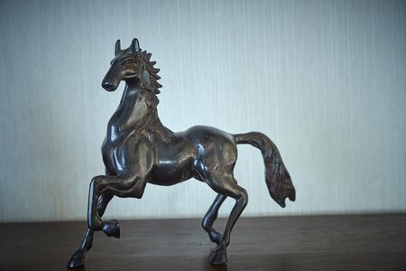 Statue horse bronze