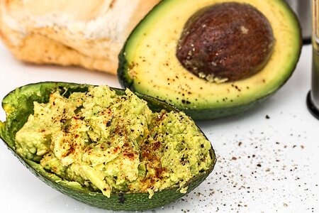 Avocado calorie delicious