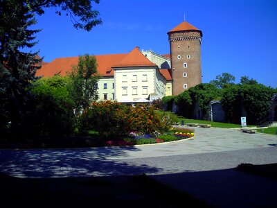 Monument architecture tower