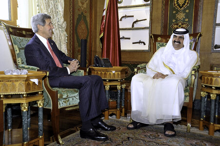 Hamad bin Khalifa Al Thani with John Kerry in Qatar photo