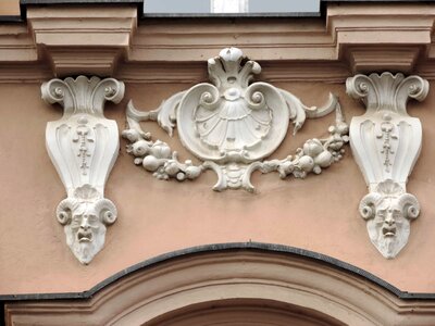 Baroque heraldry window