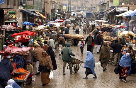 People merchants wares
