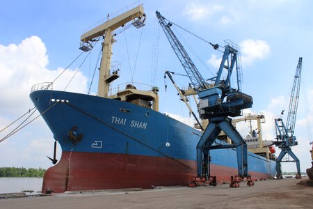 Transport sea transport sea
