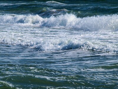 Surf foam ocean