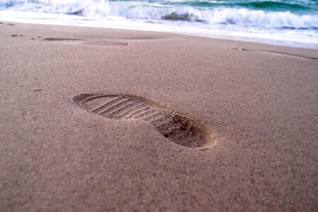 Sea traces sand photo