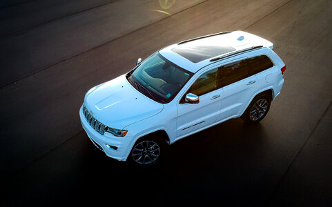 Jeep Grand Cherokee photo