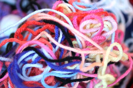 Colors tangle thread