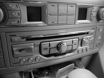 Car music system cd player audio system photo