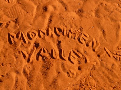 Font desert monument valley