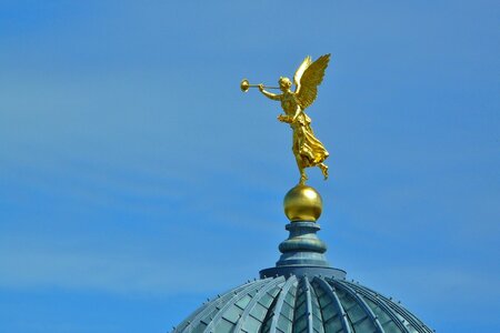 Angel posaunenengel gold