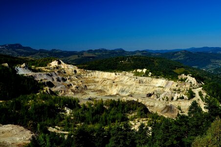 Industry rock stone