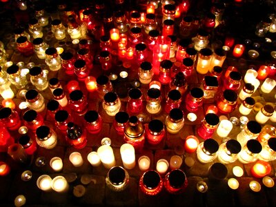 Candles graves lights