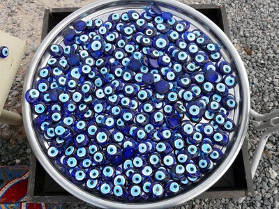 Nazar bad look blue