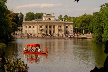 Park łazienkowski royal bathroom monument