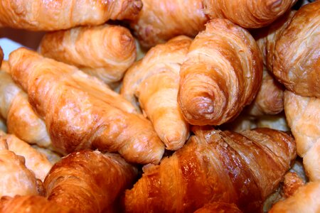 Breakfast calorie crescent
