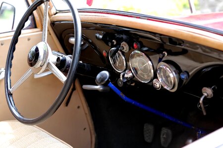Car gauge gearshift
