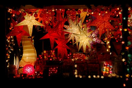 Market stall lighting