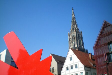 Building art red dog