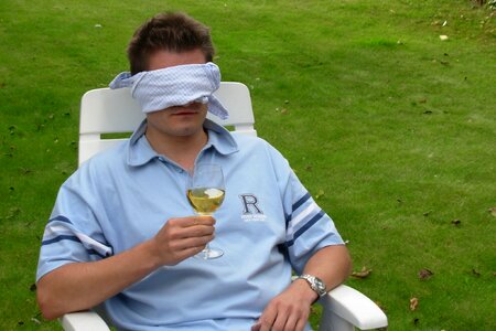 Blindfold tests people