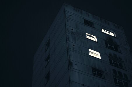 Living inhabited lights