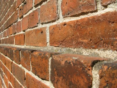 Zegel wall bricked