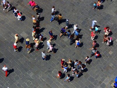 Walking shopping square