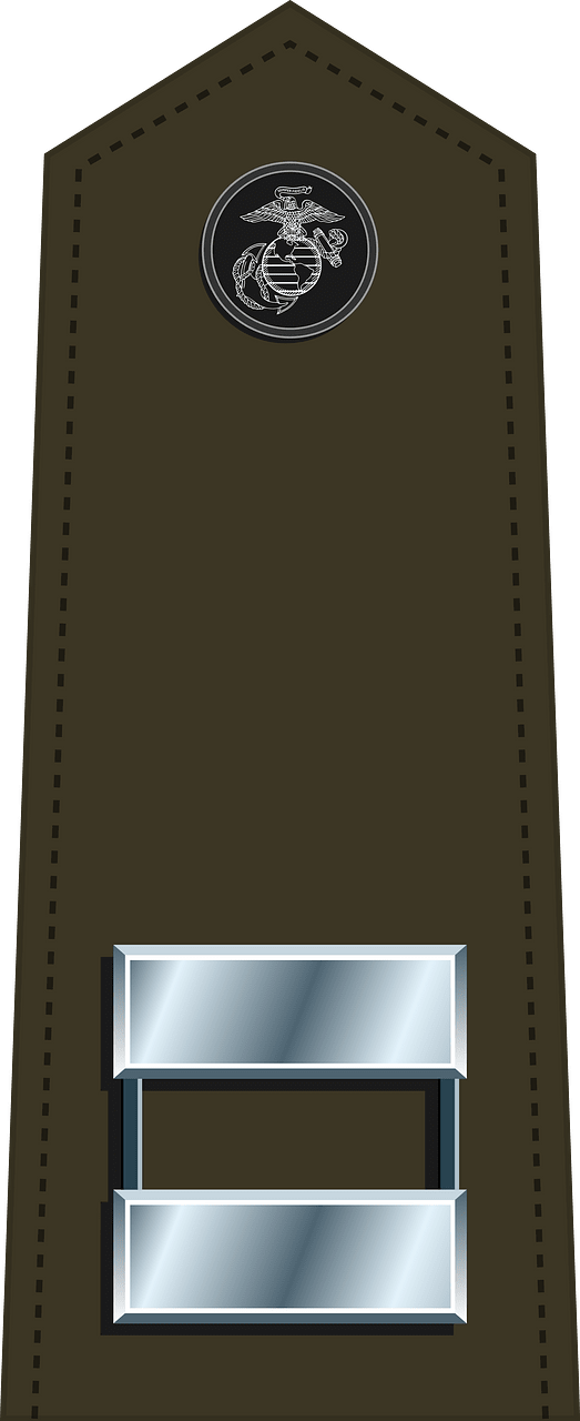 US Marine O3 shoulderboard vertical