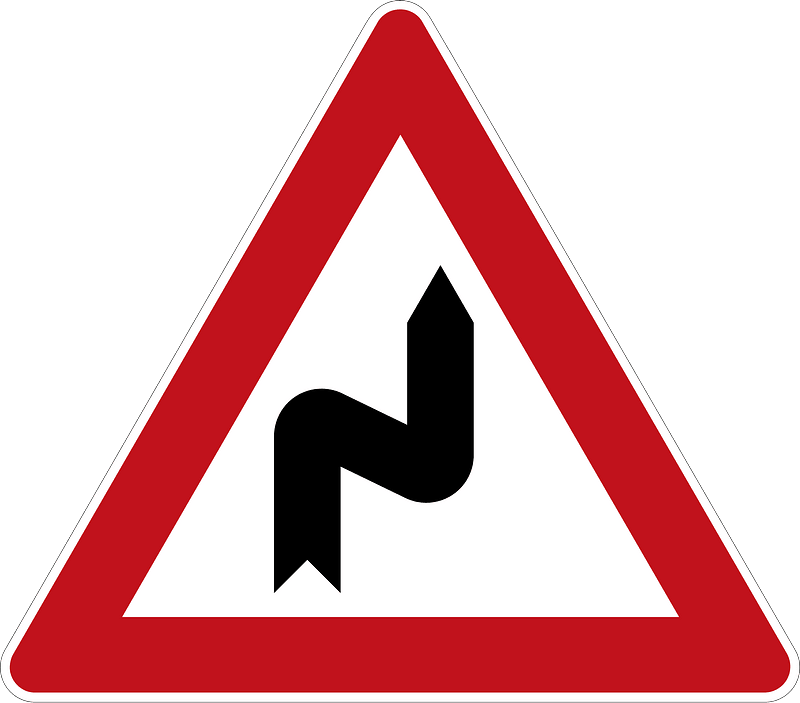 Double curves, first to right (Slow & stay to the right)