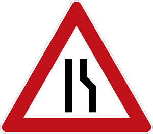 One-sided road narrowing