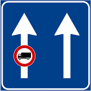 Use of lanes on extra-urban roads