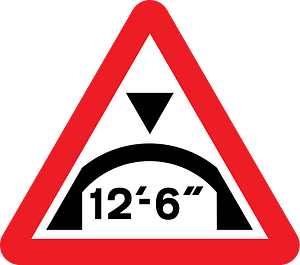 Warning of maximum headroom of arch bridge directly ahead (imperial)