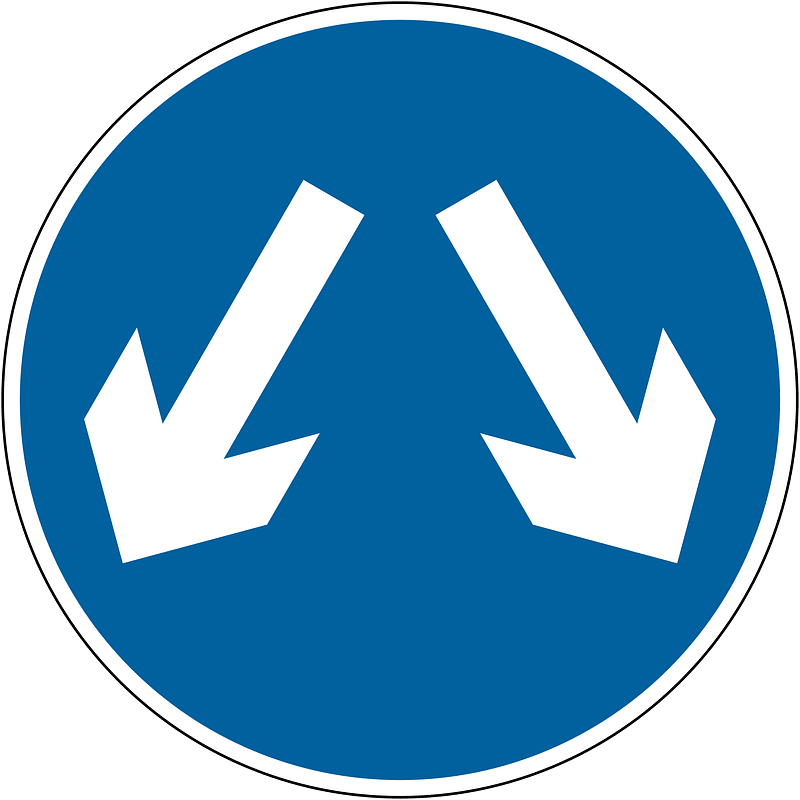 Pass either side to reach same destination (often incorrectly used to mean pass either side)