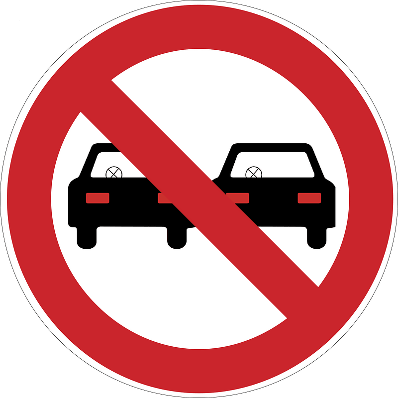 No overtaking sign in Argentina