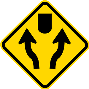 Pass oneither side sign in Brazil
