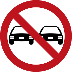 No overtaking sign in Colombia