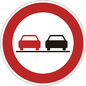 No overtaking sign in Czech Republic