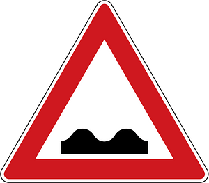 Uneven road ahead sign in Czech Republic