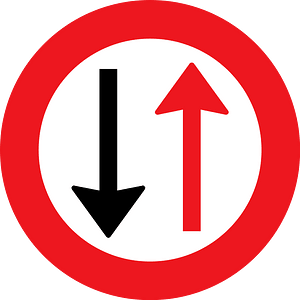Give way to oncoming traffic sign in Denmark