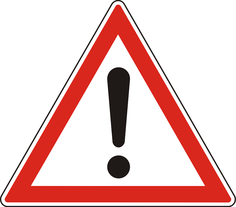 Accident area / accident ahead sign in Hungary