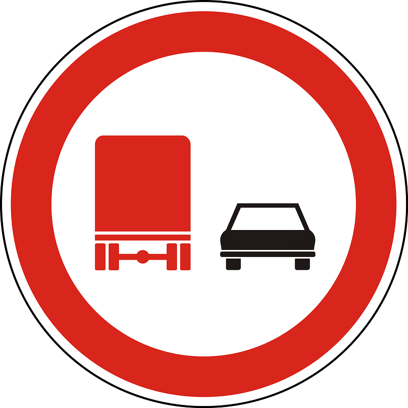 No overtaking by heavy goods vehicles sign in Hungary
