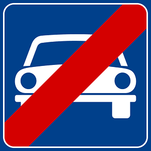 Expressway ends sign in Italy