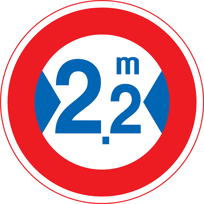 Maximum width sign in Japan