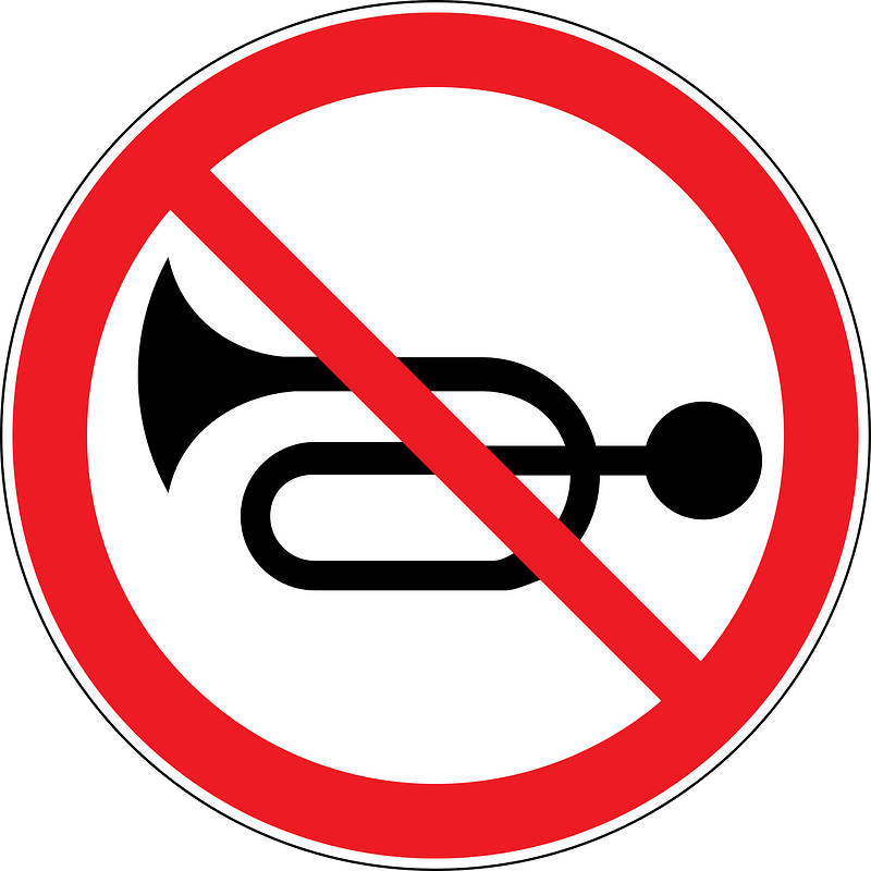 No horns or excessive motor noise sign in Moldova